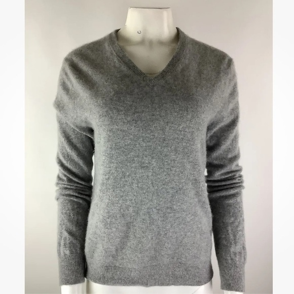 Express Sz M 100% Cashmere V Neck Sweater Gray Pullover Casual Style Thin - Picture 1 of 6